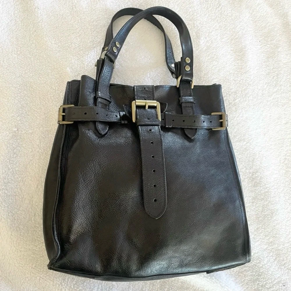 Mulberry Black Leather Top-Handle Tote with Gold Hardware - Picture 1 of 16